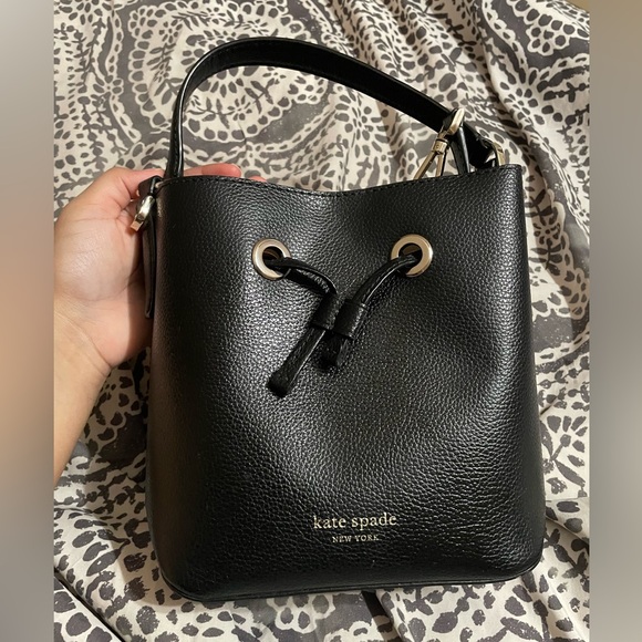 Kate Spade Bucket Bag and Cardholder - Picture 4 of 13